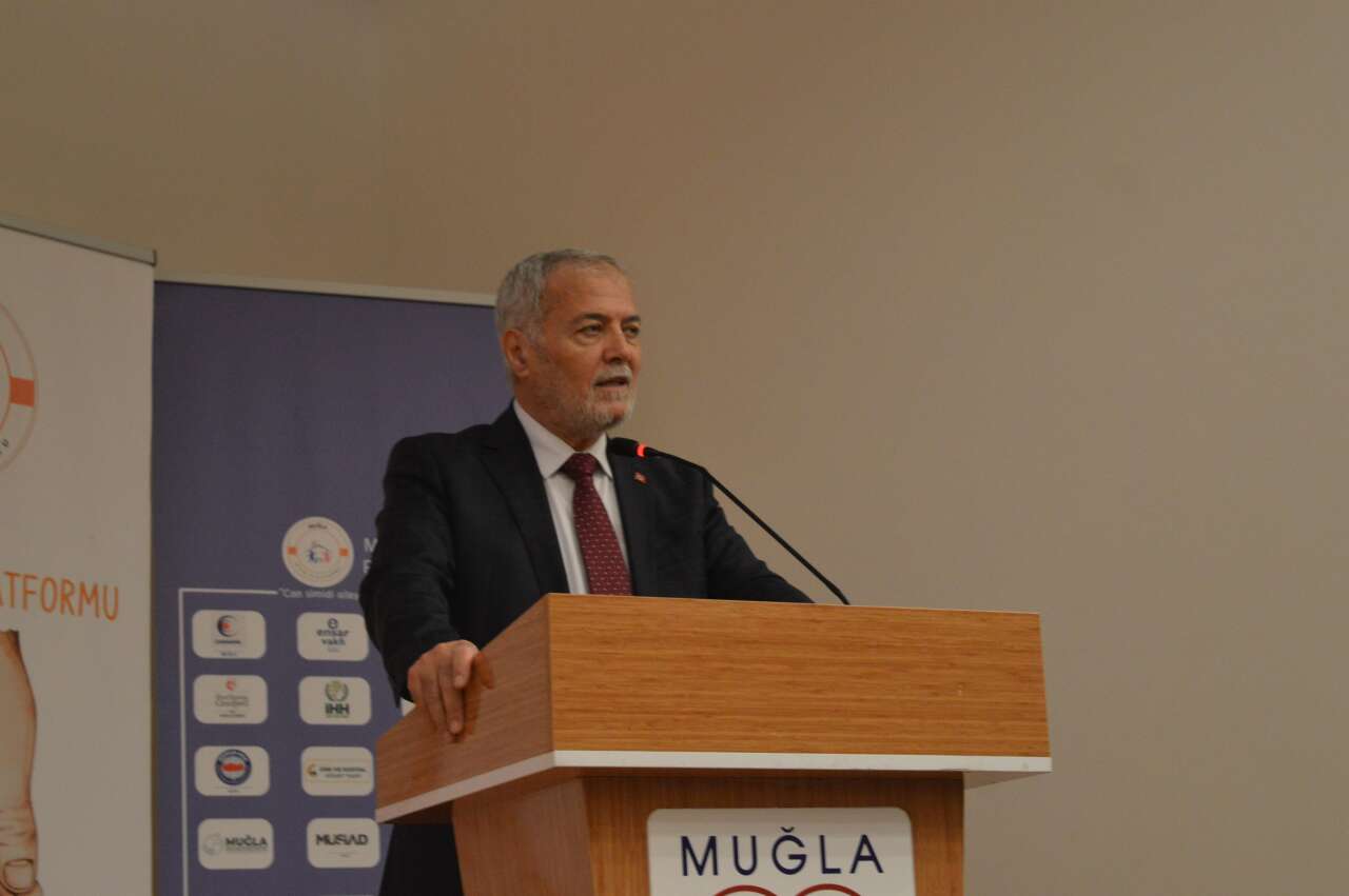 Muğla’da Aile ve Toplum Vurgusu: “Türkiye Yüzyılında İnsan, Aile ve Toplum” Paneli Geniş Katılımla Gerçekleştirildi 4